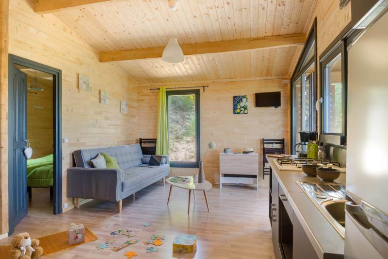 camping les bastets chalet bois interieur